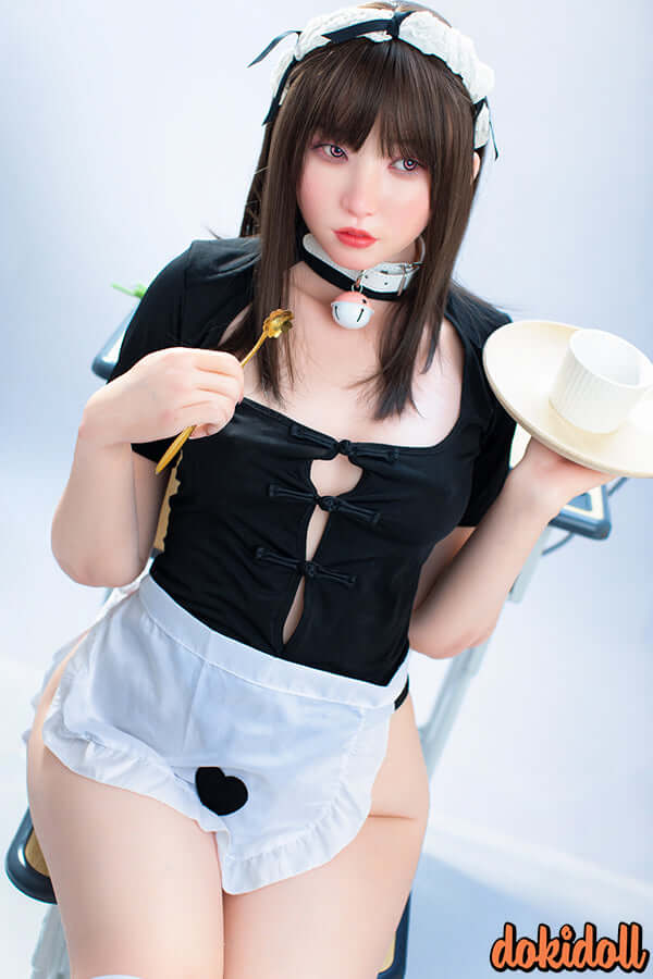 166cm 清純系リアルドール メイド 絵梨花