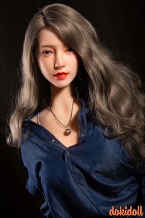 高身長ラブドール