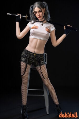 高身長ラブドール