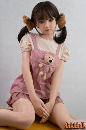 148cm 小胸ダッチワイフ
